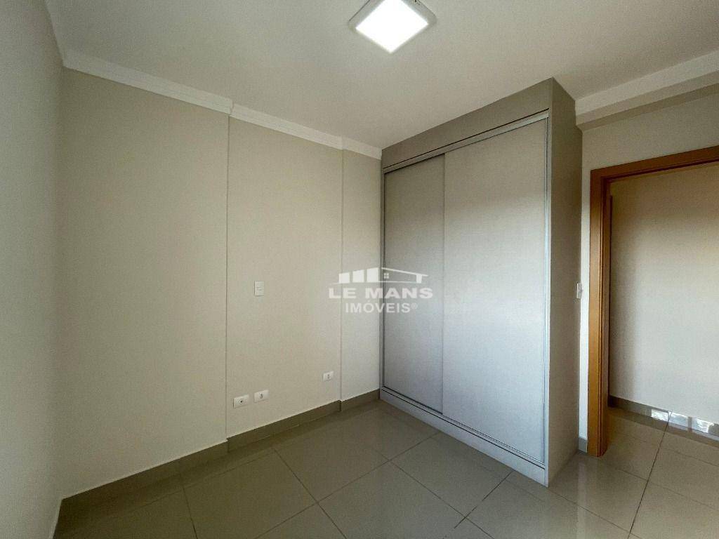 Apartamento para alugar com 3 quartos, 116m² - Foto 15