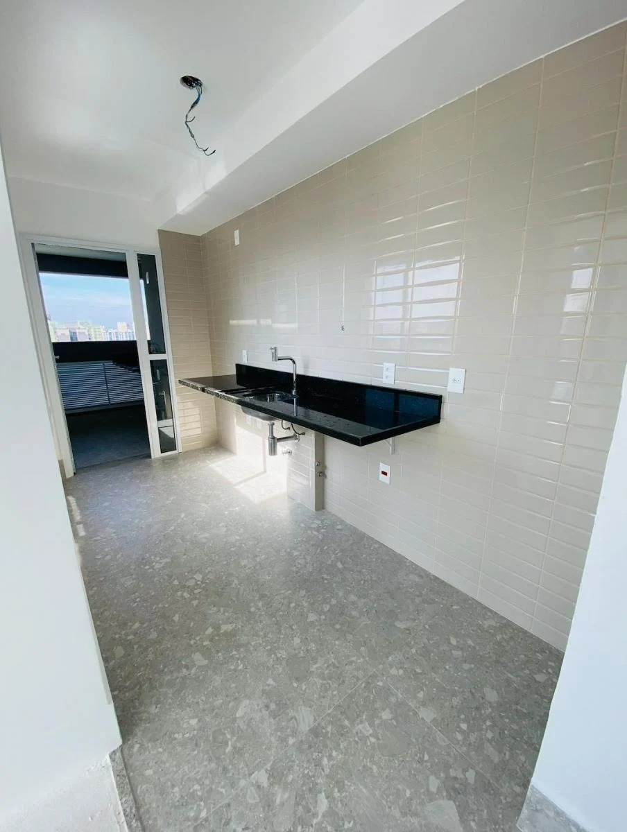 Apartamento à venda com 2 quartos, 83m² - Foto 3