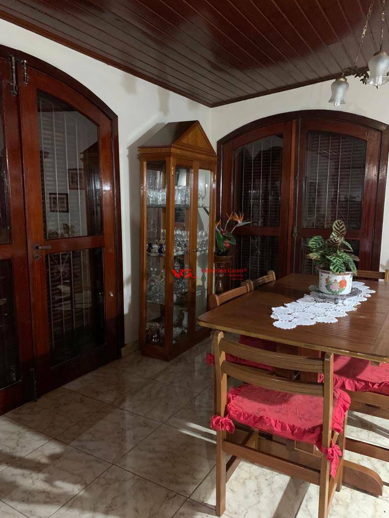 Chácara à venda com 4 quartos, 450m² - Foto 11