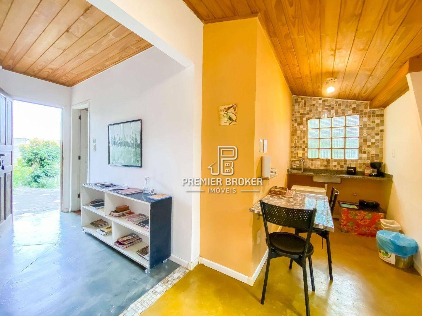 Casa à venda com 8 quartos, 390m² - Foto 49