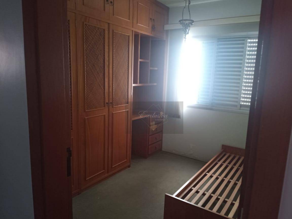 Apartamento à venda com 4 quartos, 237m² - Foto 17