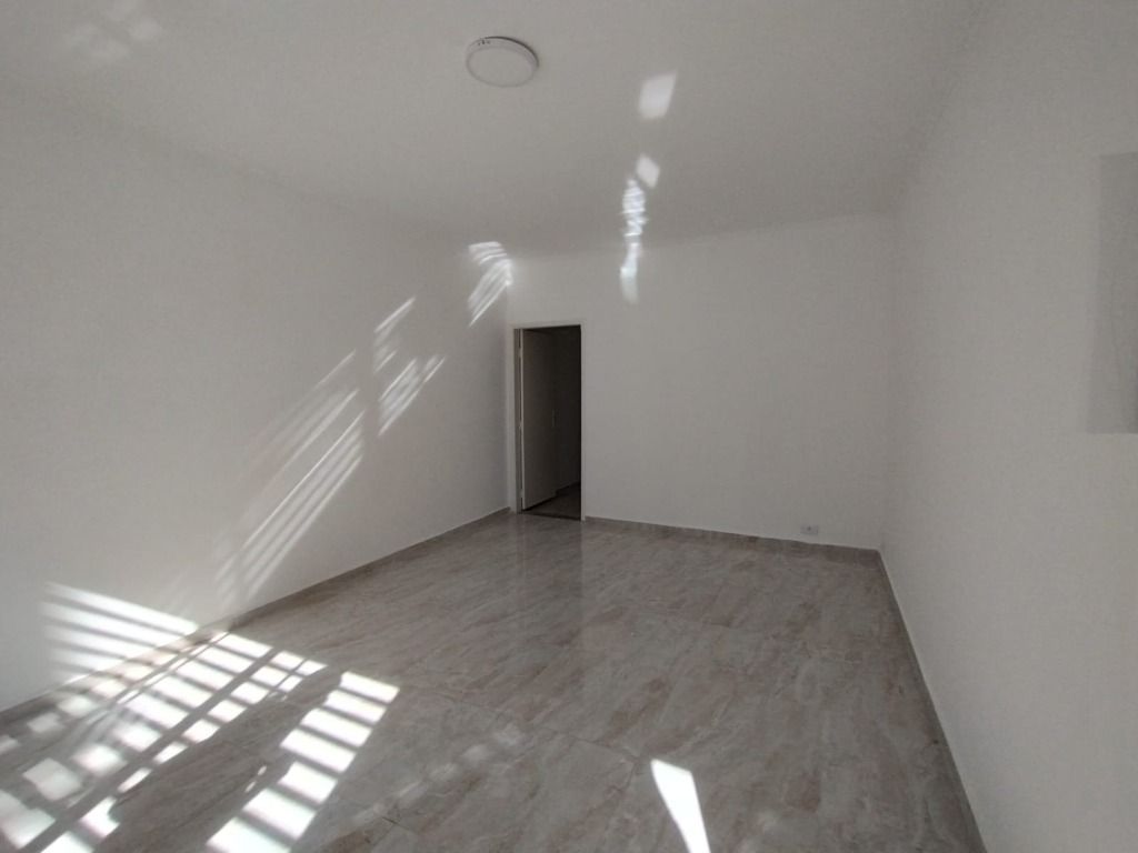 Sobrado para alugar com 3 quartos, 204m² - Foto 12