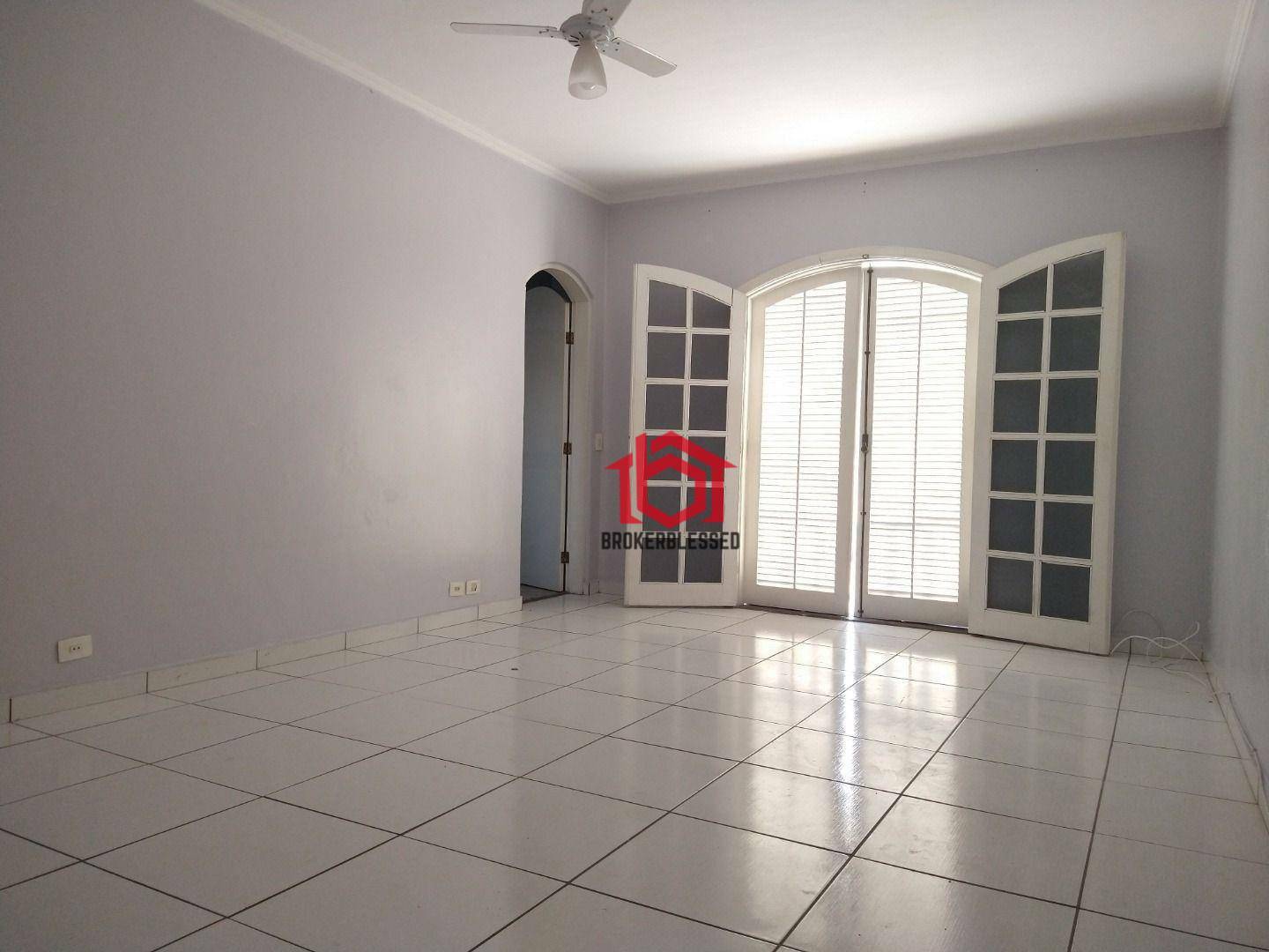 Casa para alugar com 2 quartos, 125M2 - Foto 5