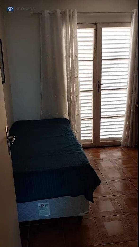 Casa à venda com 3 quartos, 206m² - Foto 9