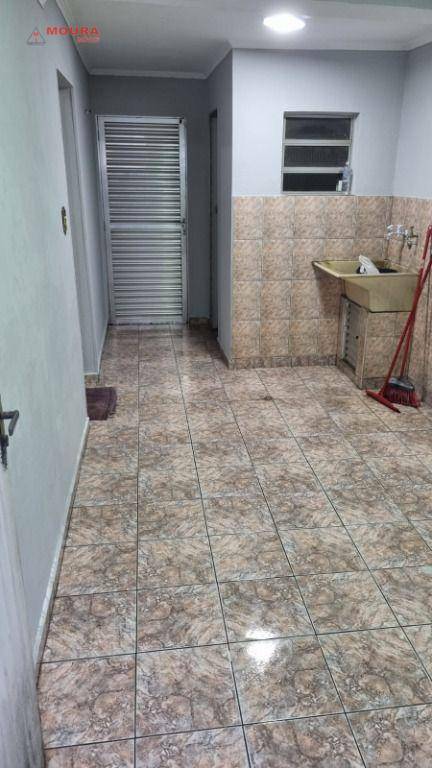 Sobrado à venda com 3 quartos, 178m² - Foto 3