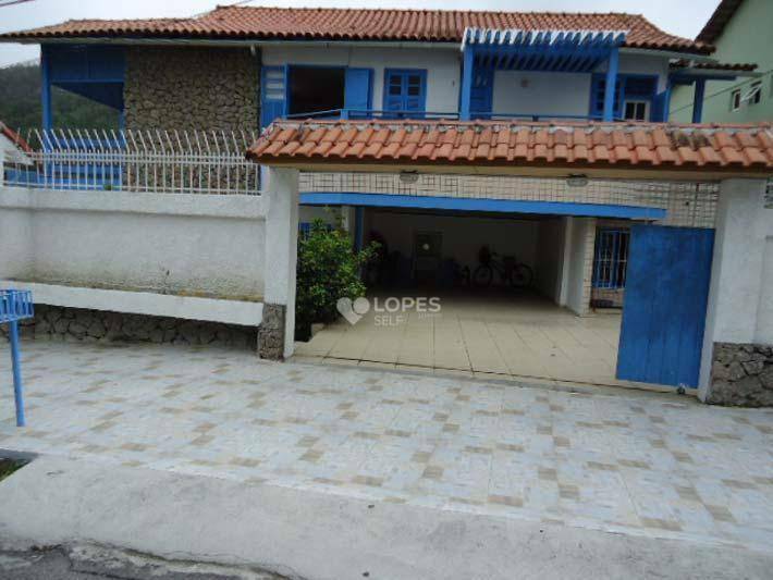 Casa, 4 quartos, 205 m² - Foto 1