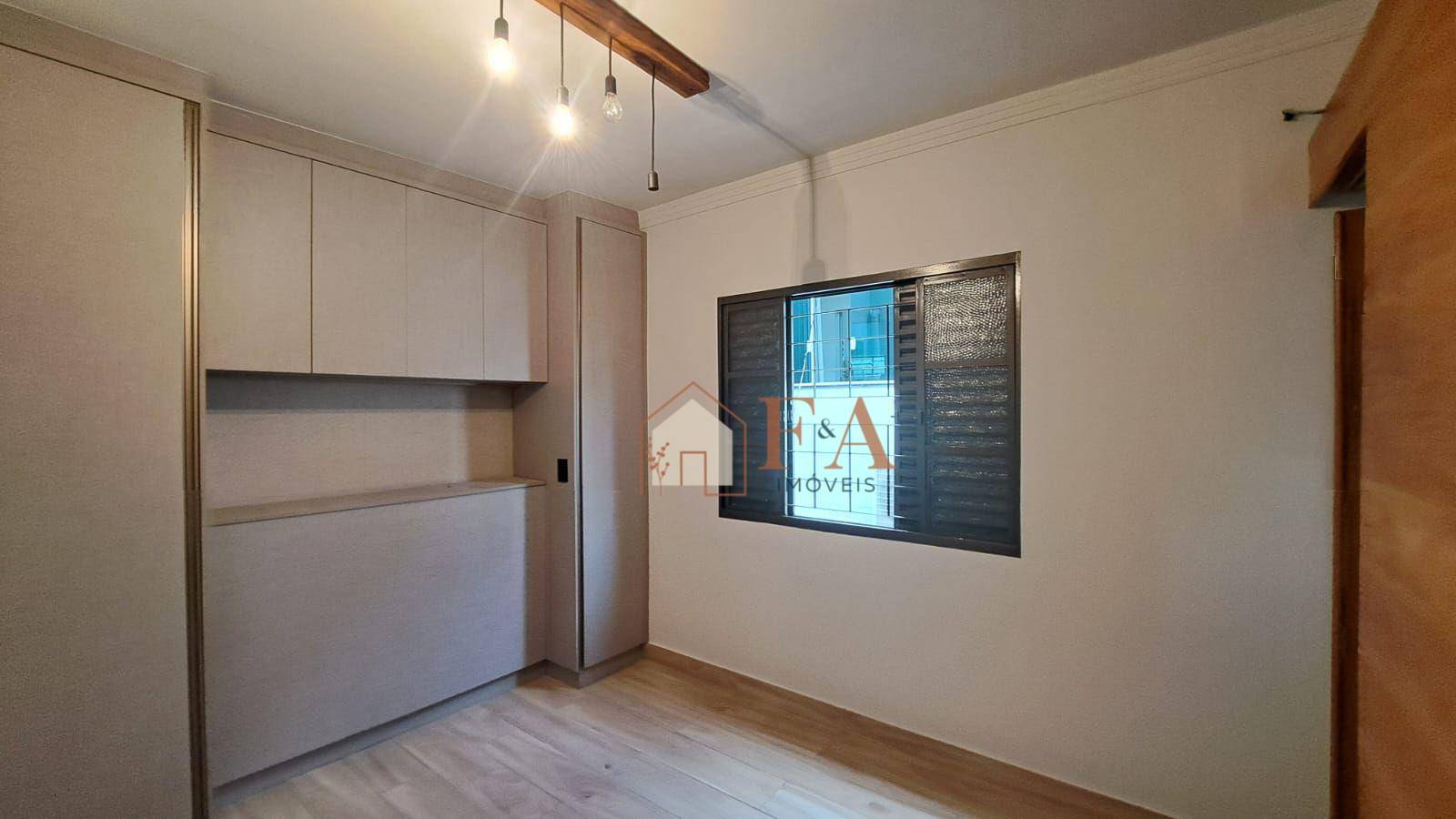 Casa à venda com 2 quartos, 180m² - Foto 17