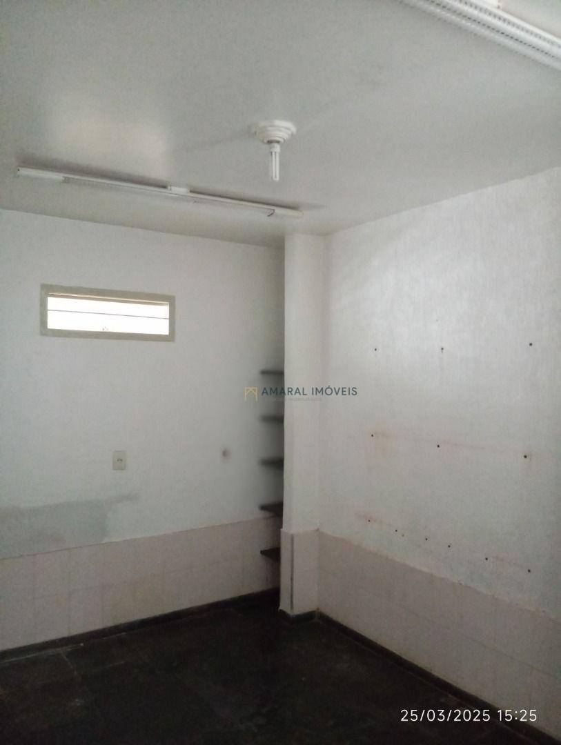 Casa à venda e aluguel com 2 quartos, 85m² - Foto 6