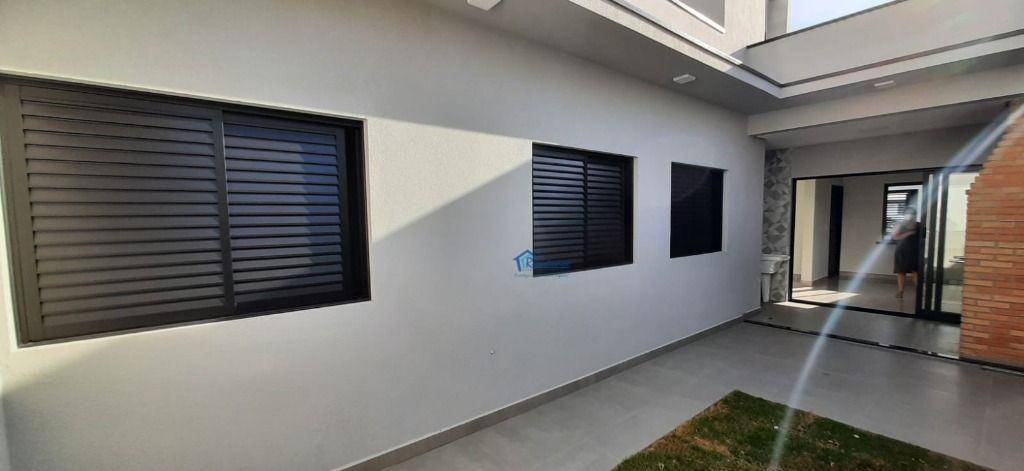 Casa à venda com 3 quartos, 90m² - Foto 3