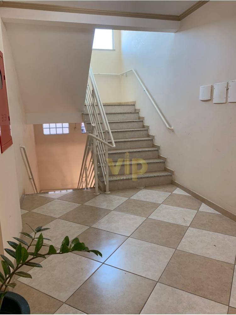 Apartamento à venda com 2 quartos, 75m² - Foto 11