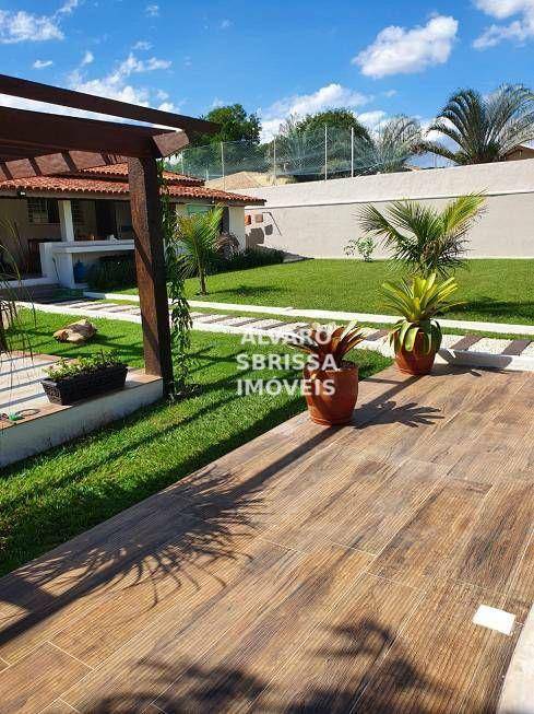 Casa de Condomínio à venda com 4 quartos, 350m² - Foto 1