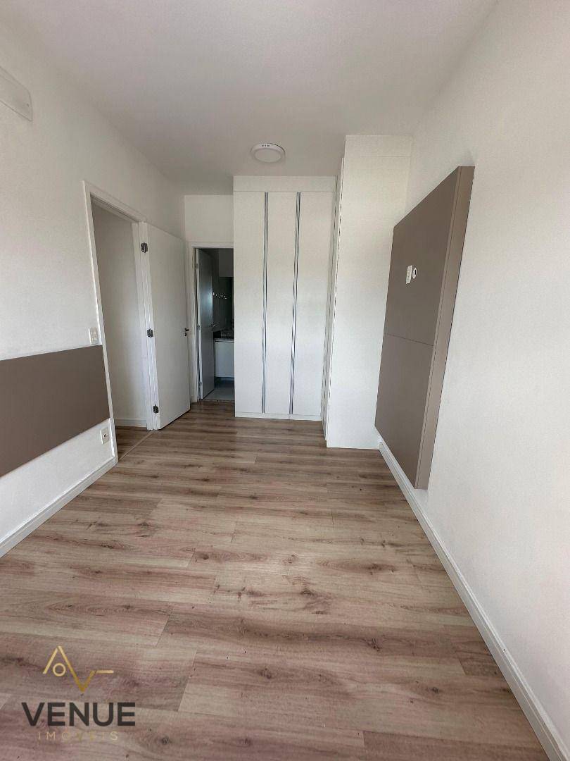 Apartamento à venda com 2 quartos, 67m² - Foto 27