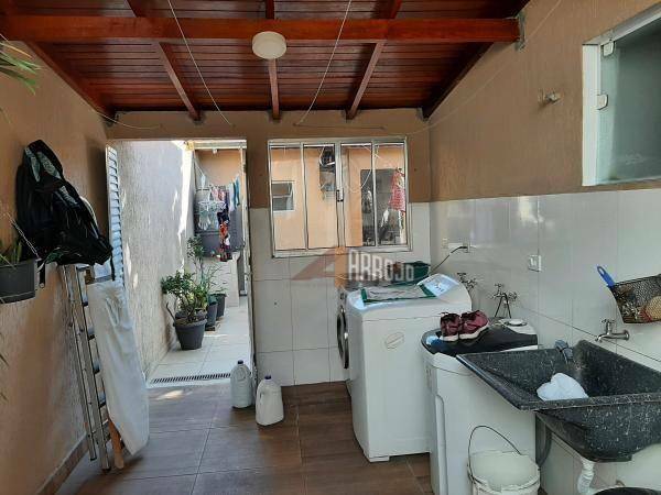 Casa à venda com 3 quartos, 231m² - Foto 22