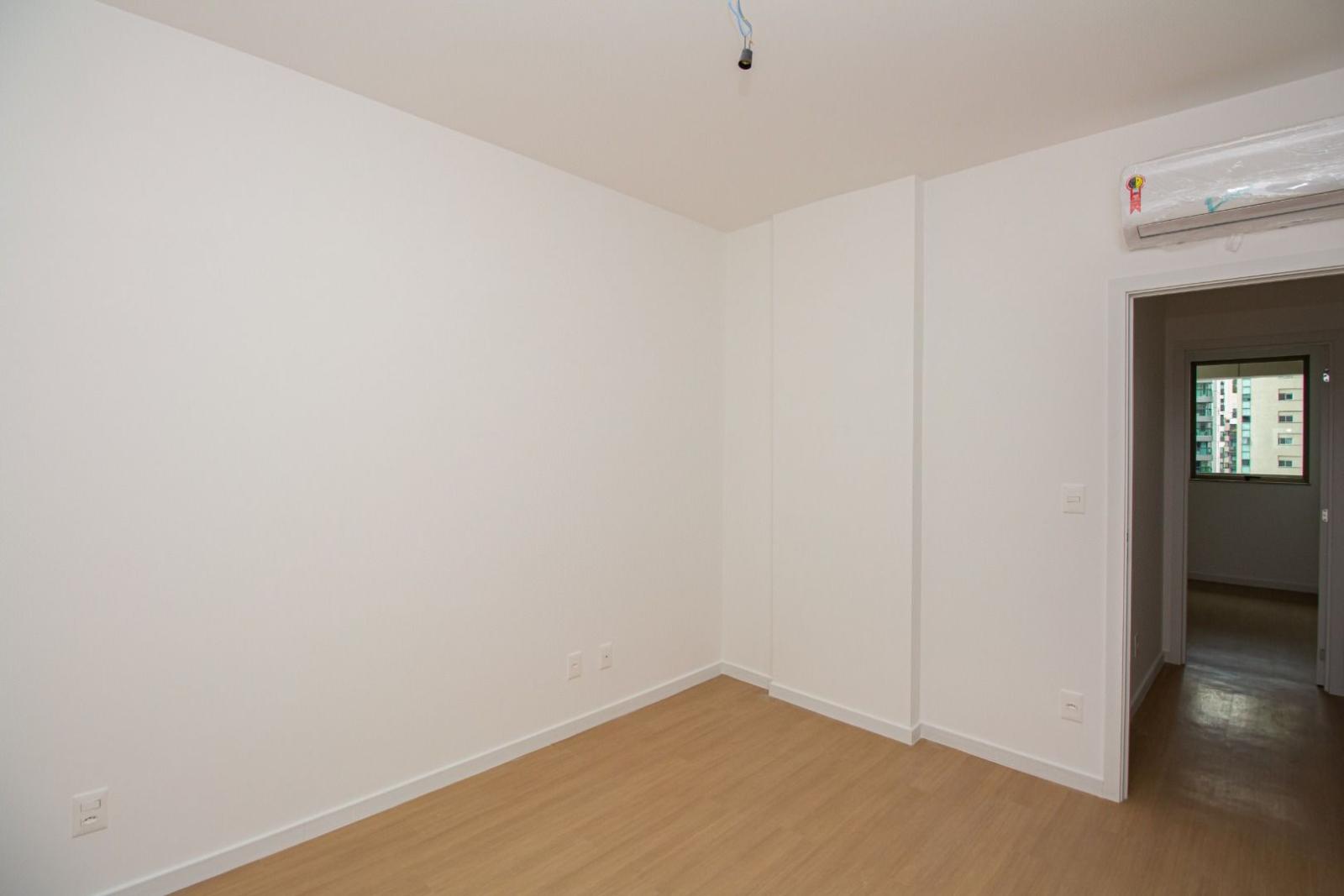 Apartamento à venda com 3 quartos, 107m² - Foto 30