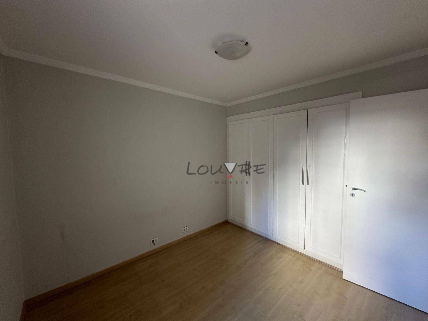 Apartamento para alugar com 3 quartos, 148m² - Foto 7