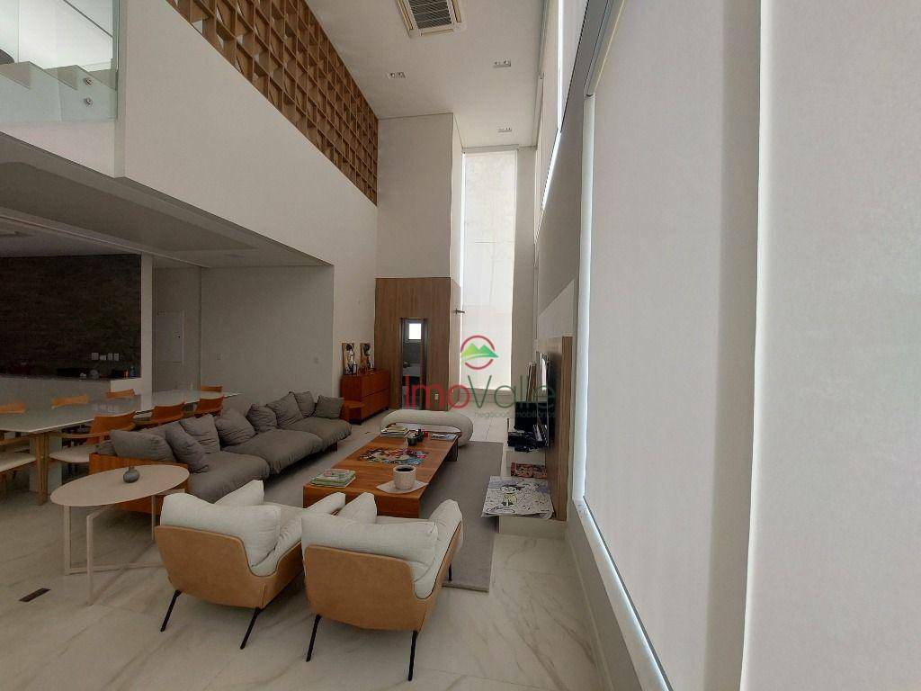 Casa de Condomínio à venda com 4 quartos, 416m² - Foto 2