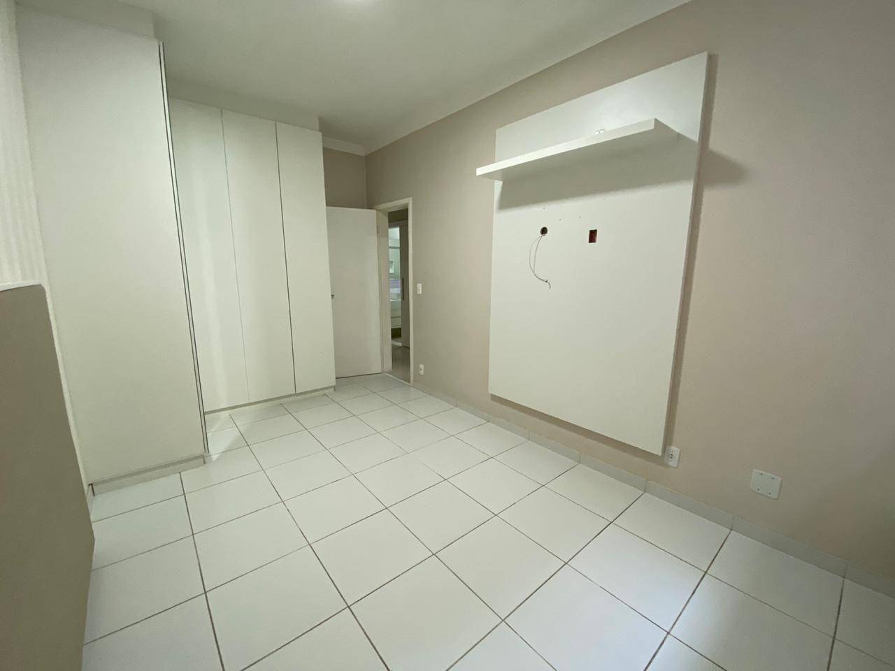 Apartamento à venda com 3 quartos, 105m² - Foto 9