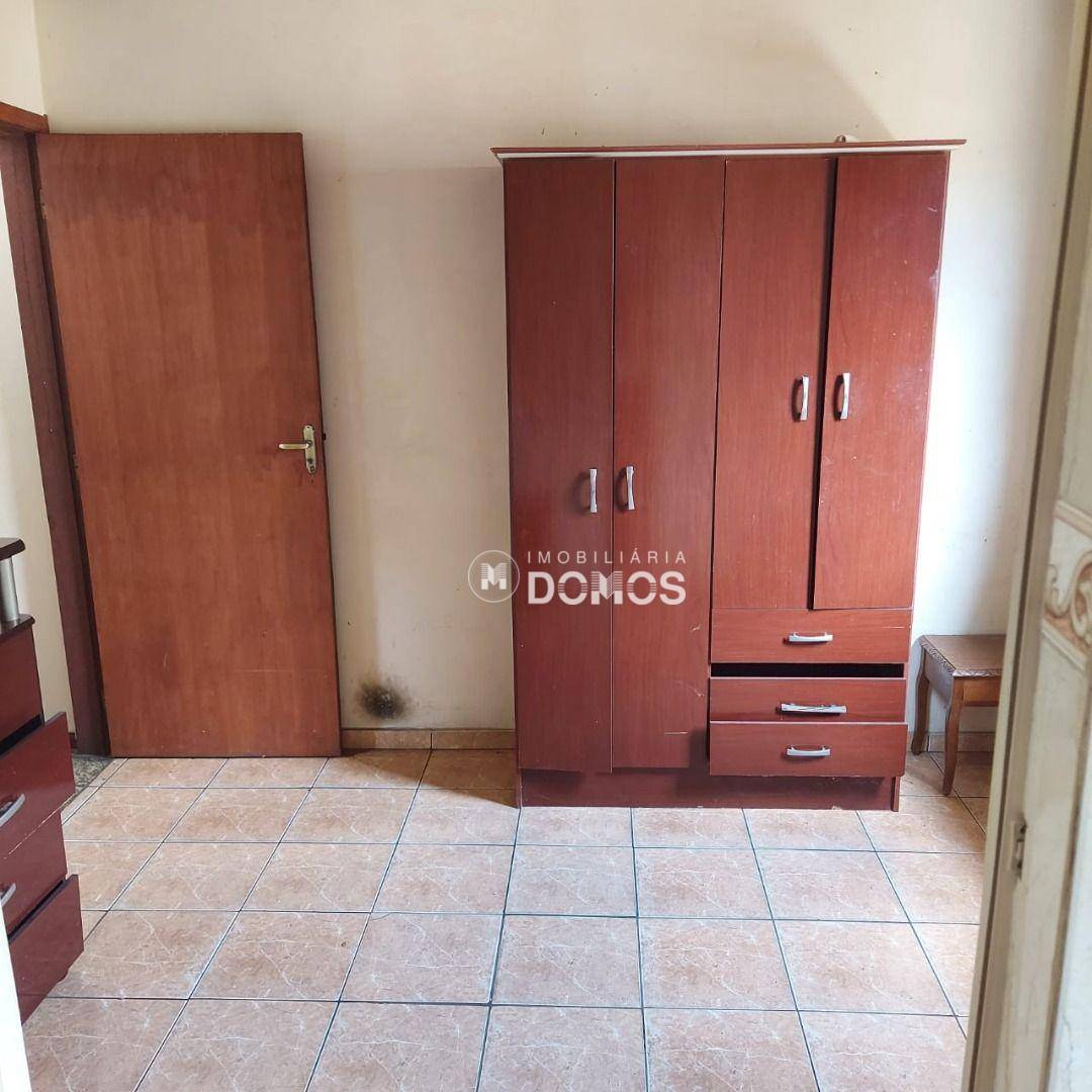 Casa à venda com 4 quartos, 180m² - Foto 37