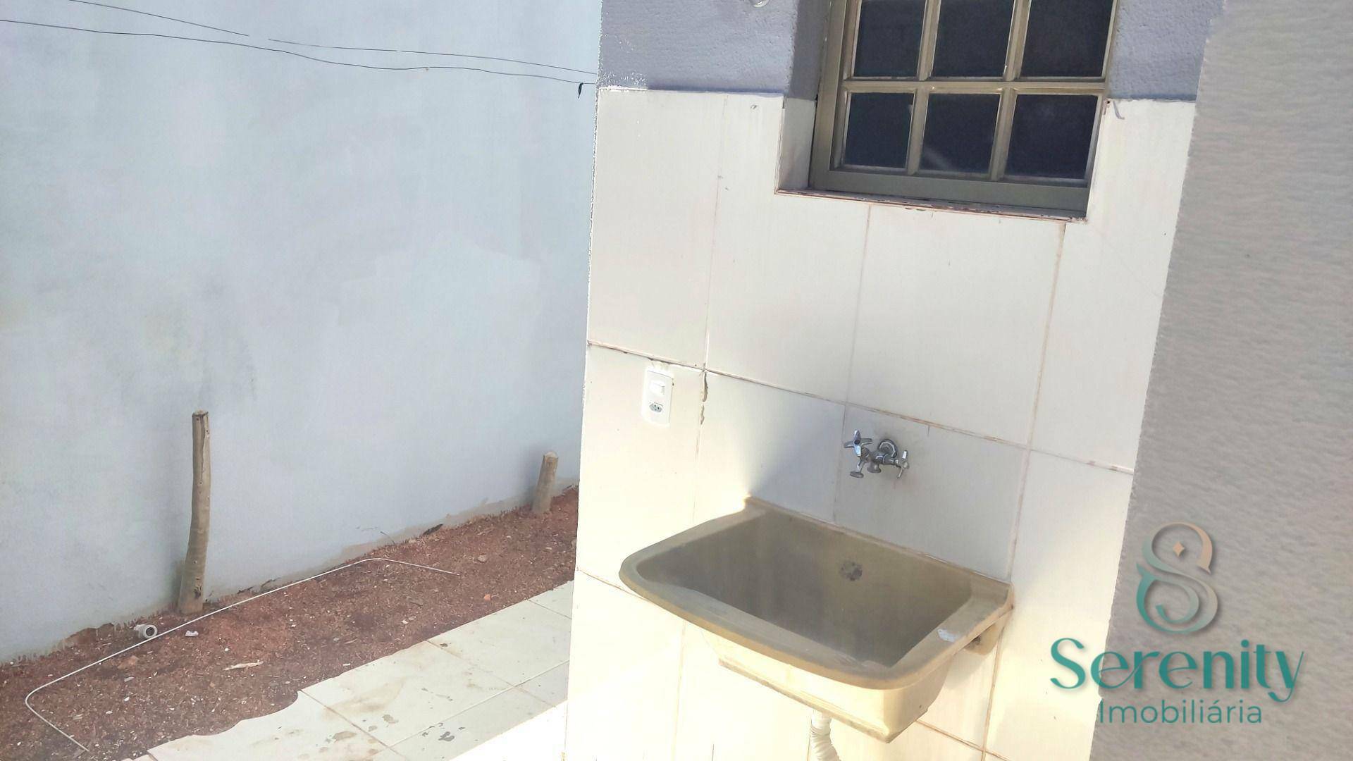 Casa à venda e aluguel com 3 quartos, 70m² - Foto 20