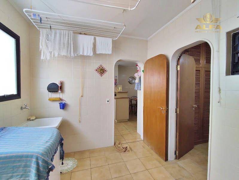 Apartamento à venda com 3 quartos, 150m² - Foto 26