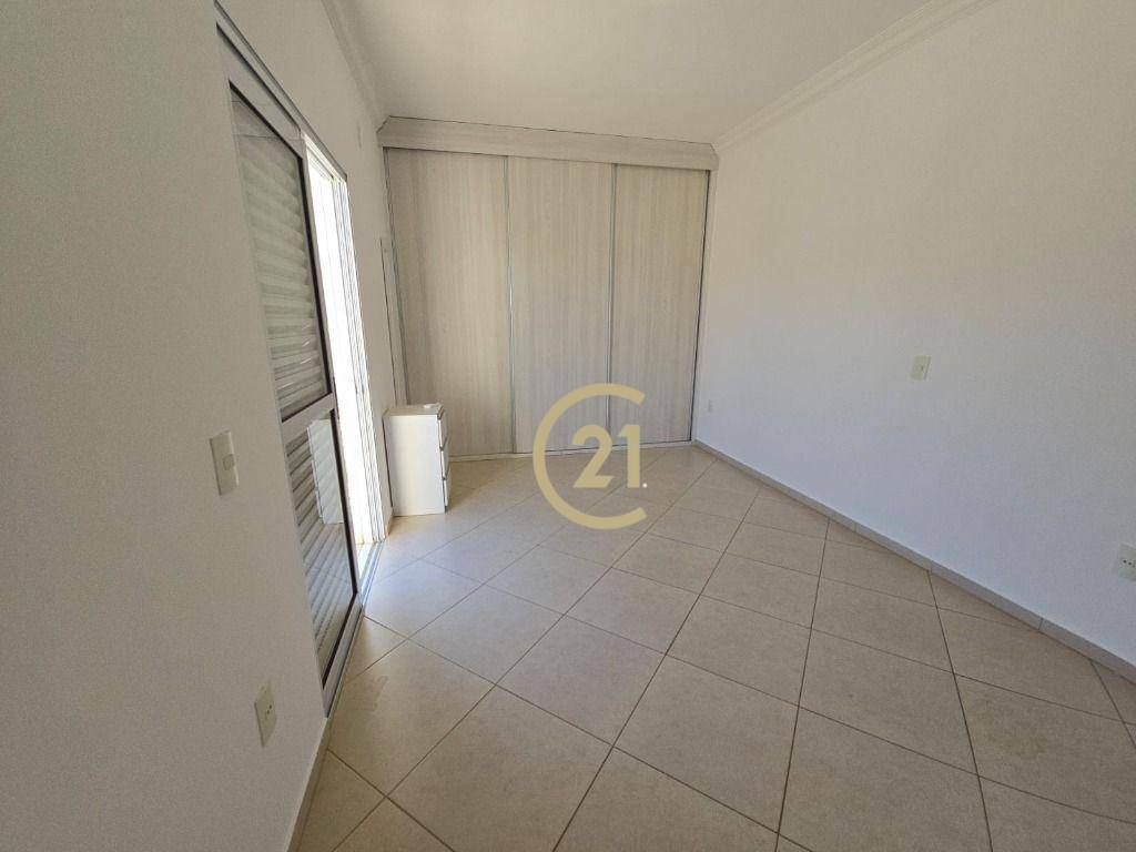 Casa de Condomínio para alugar com 4 quartos, 343m² - Foto 14