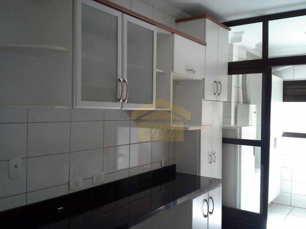 Apartamento à venda com 2 quartos, 98m² - Foto 5