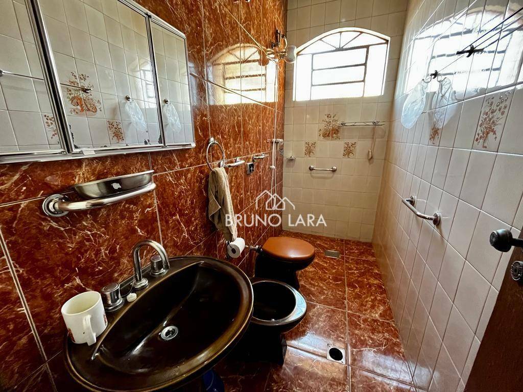 Casa à venda e aluguel com 4 quartos, 400m² - Foto 17