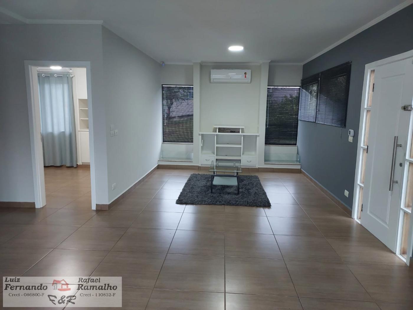 Casa à venda com 4 quartos, 1000m² - Foto 4