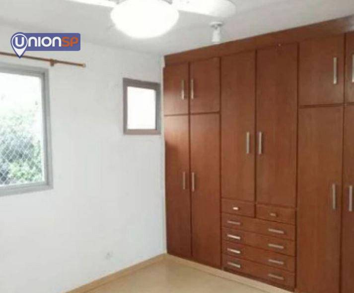 Apartamento à venda com 2 quartos, 68m² - Foto 4