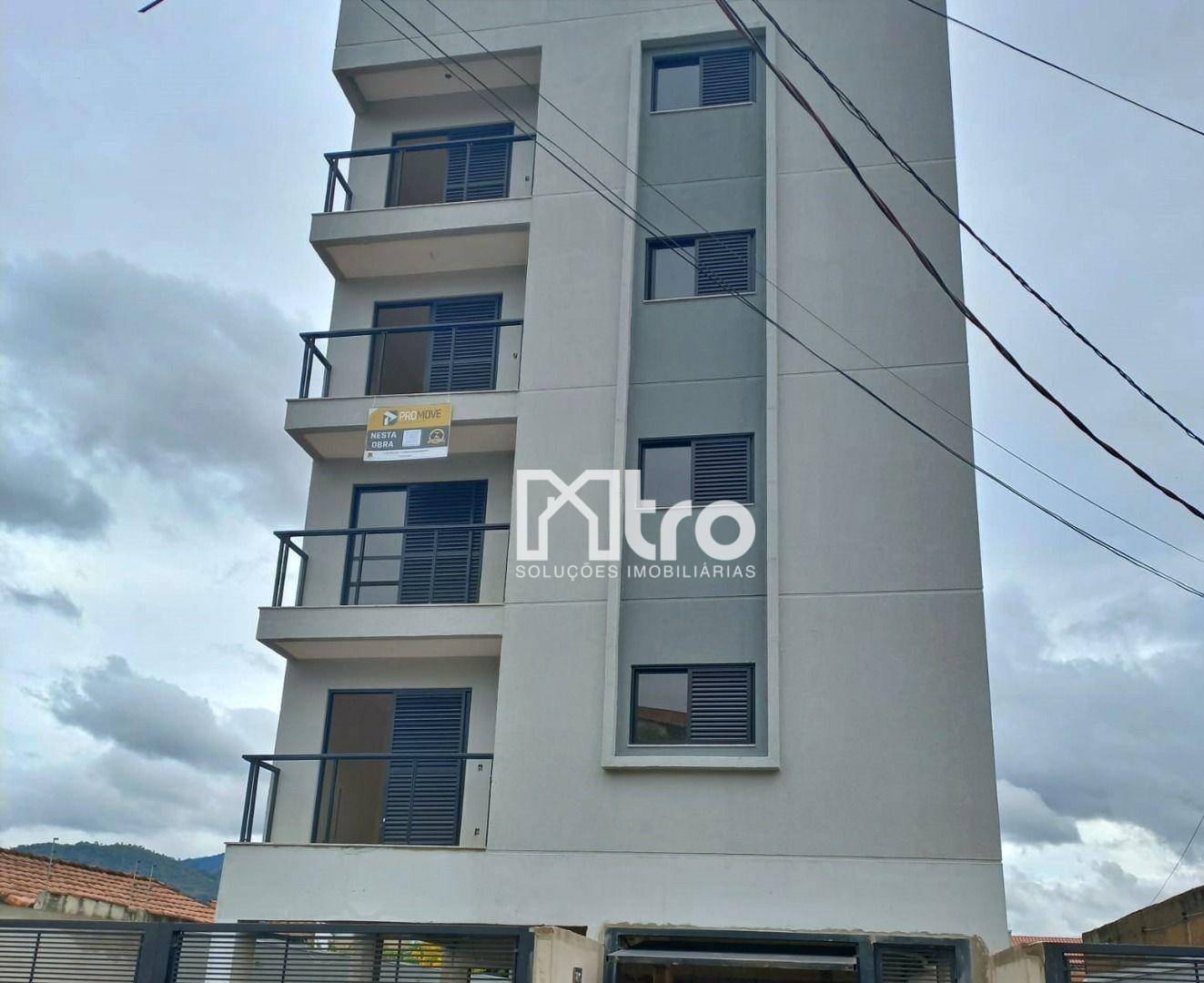 Apartamento à venda com 2 quartos, 70m² - Foto 3