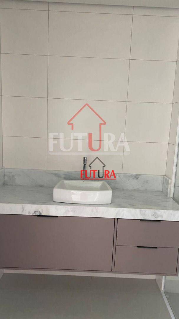 Apartamento para alugar com 3 quartos, 143m² - Foto 12