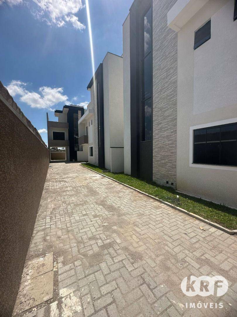 Sobrado à venda com 3 quartos, 160m² - Foto 2