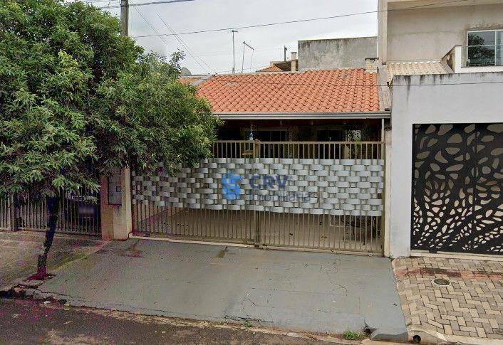 Casa à venda com 3 quartos, 80m² - Foto 1