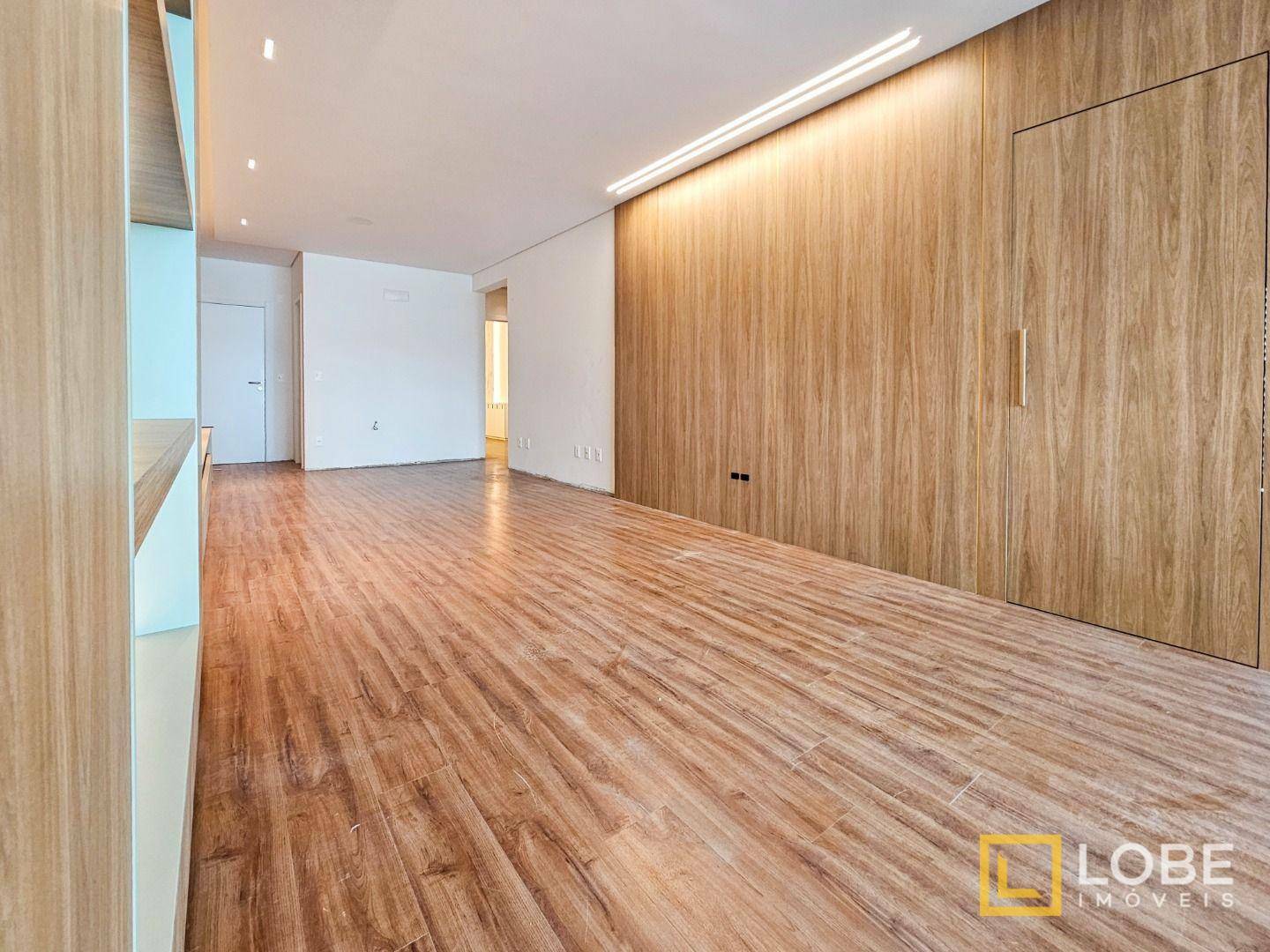 Apartamento à venda com 2 quartos, 146m² - Foto 3