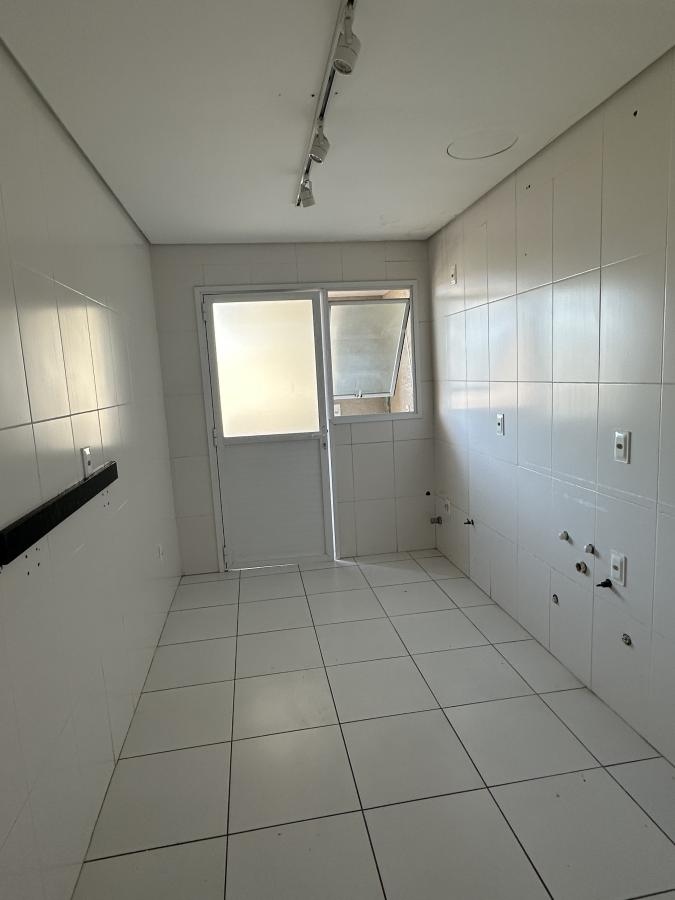 Apartamento à venda com 2 quartos, 85m² - Foto 8