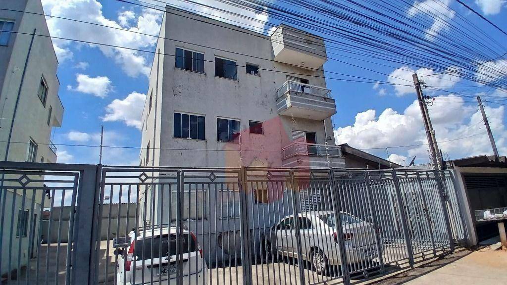 Apartamento à venda com 2 quartos, 58m² - Foto 2