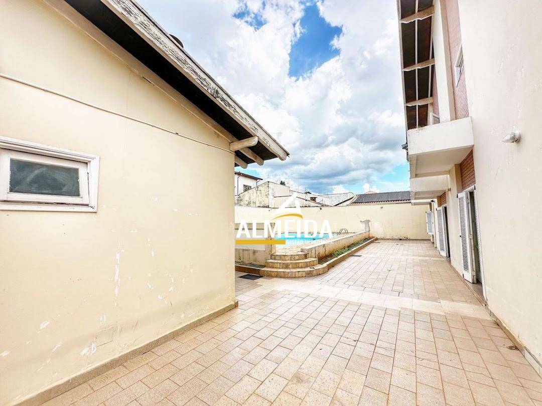 Casa, 5 quartos, 426 m² - Foto 4