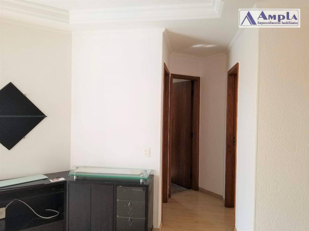 Apartamento para alugar com 2 quartos, 65m² - Foto 4