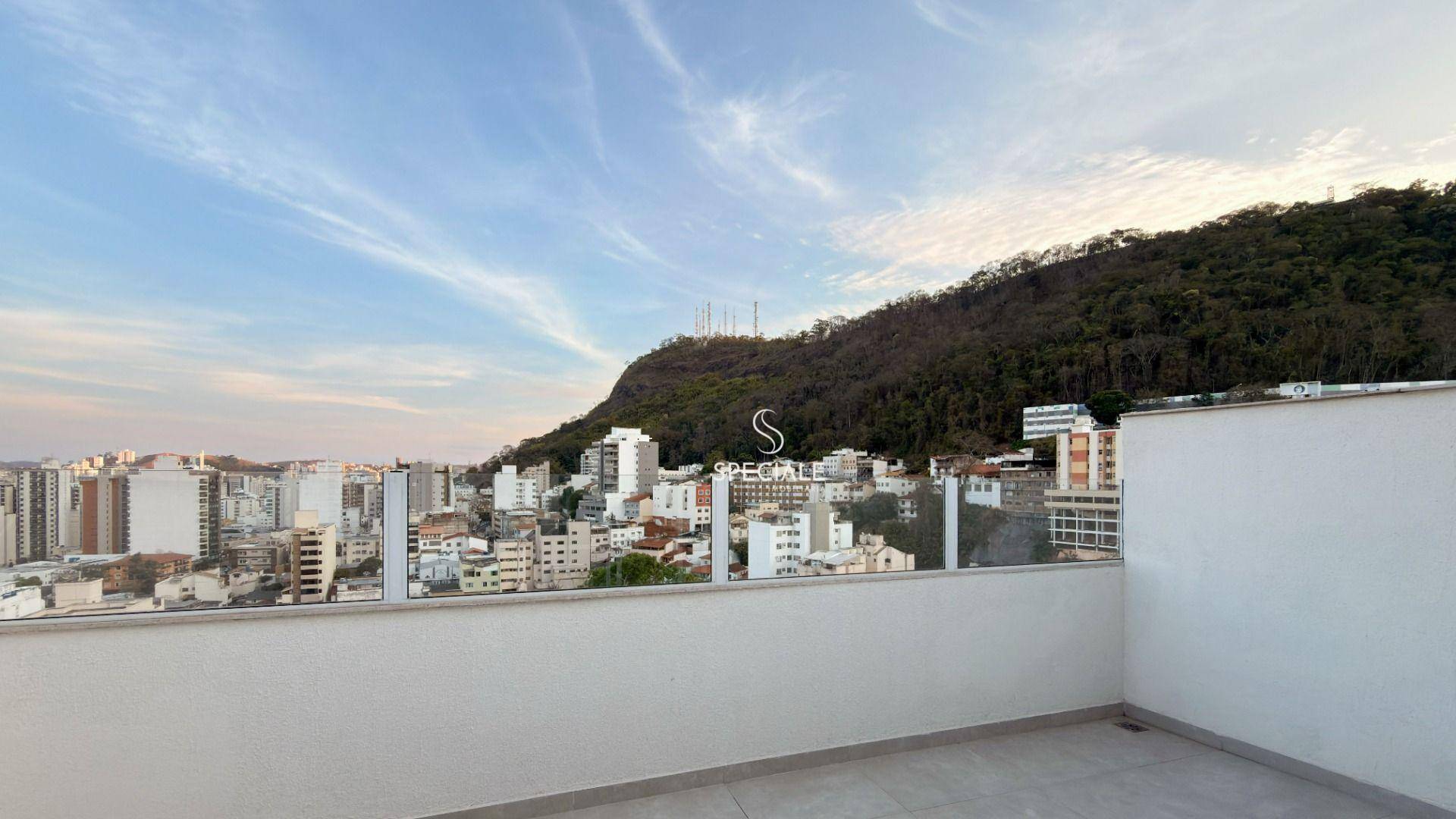 Cobertura, 3 quartos, 247 m² - Foto 1