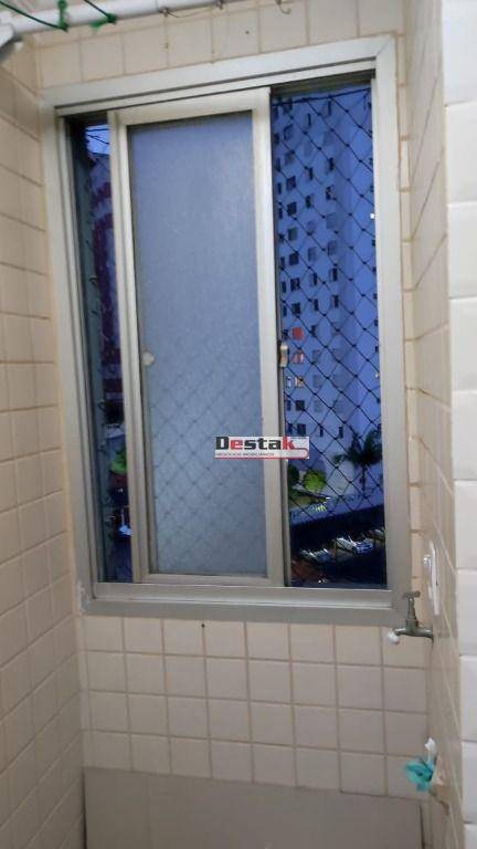 Apartamento à venda com 2 quartos, 50m² - Foto 11