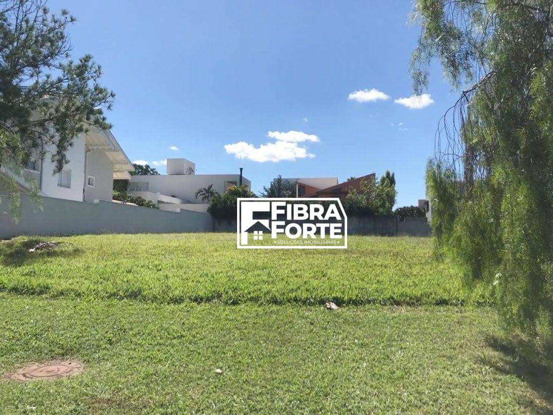 Loteamento e Condomínio, 700 m² - Foto 1