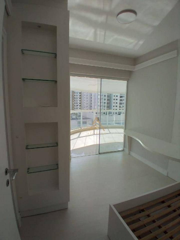 Apartamento à venda com 3 quartos, 138m² - Foto 8