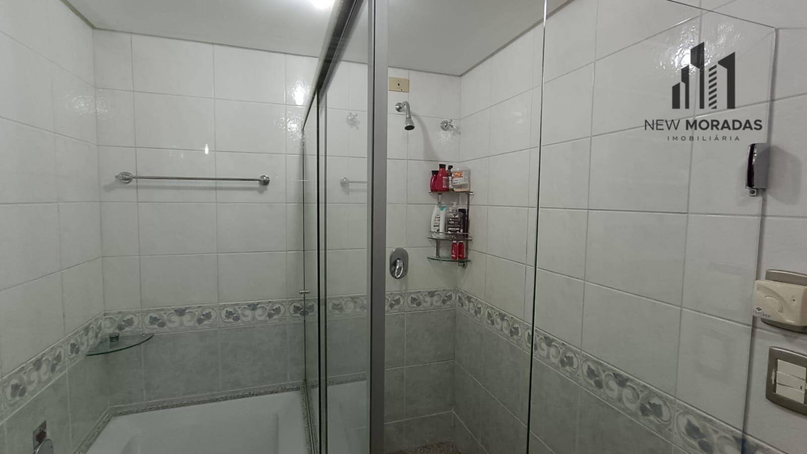 Apartamento à venda com 4 quartos, 149m² - Foto 25