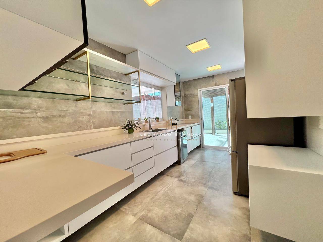 Casa de Condomínio à venda com 4 quartos, 246m² - Foto 7