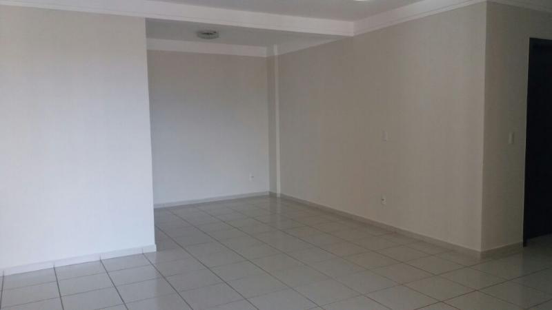 Apartamento à venda com 2 quartos, 101m² - Foto 13