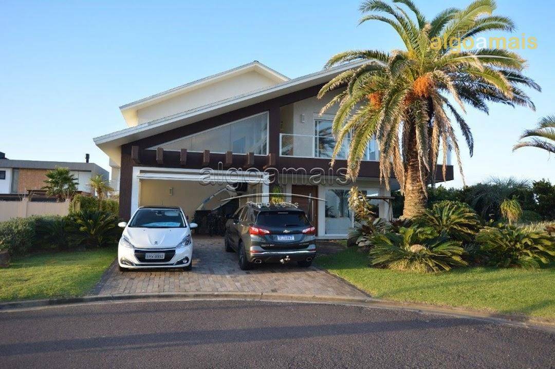 Casa de Condomínio à venda com 6 quartos, 558m² - Foto 3