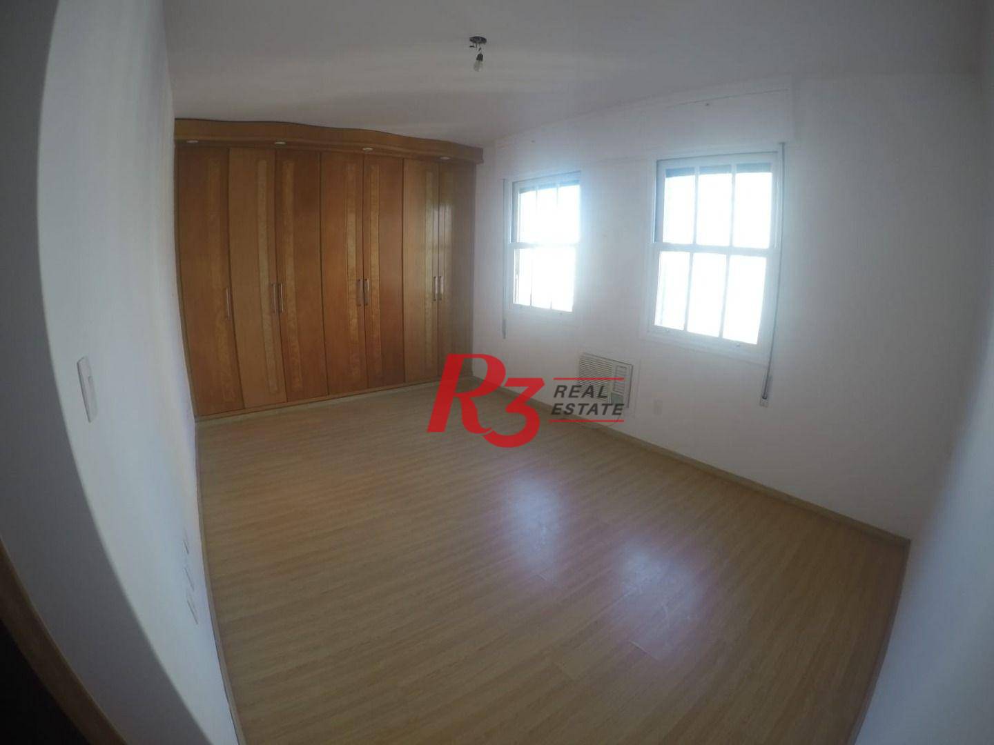 Apartamento à venda com 4 quartos, 240m² - Foto 4