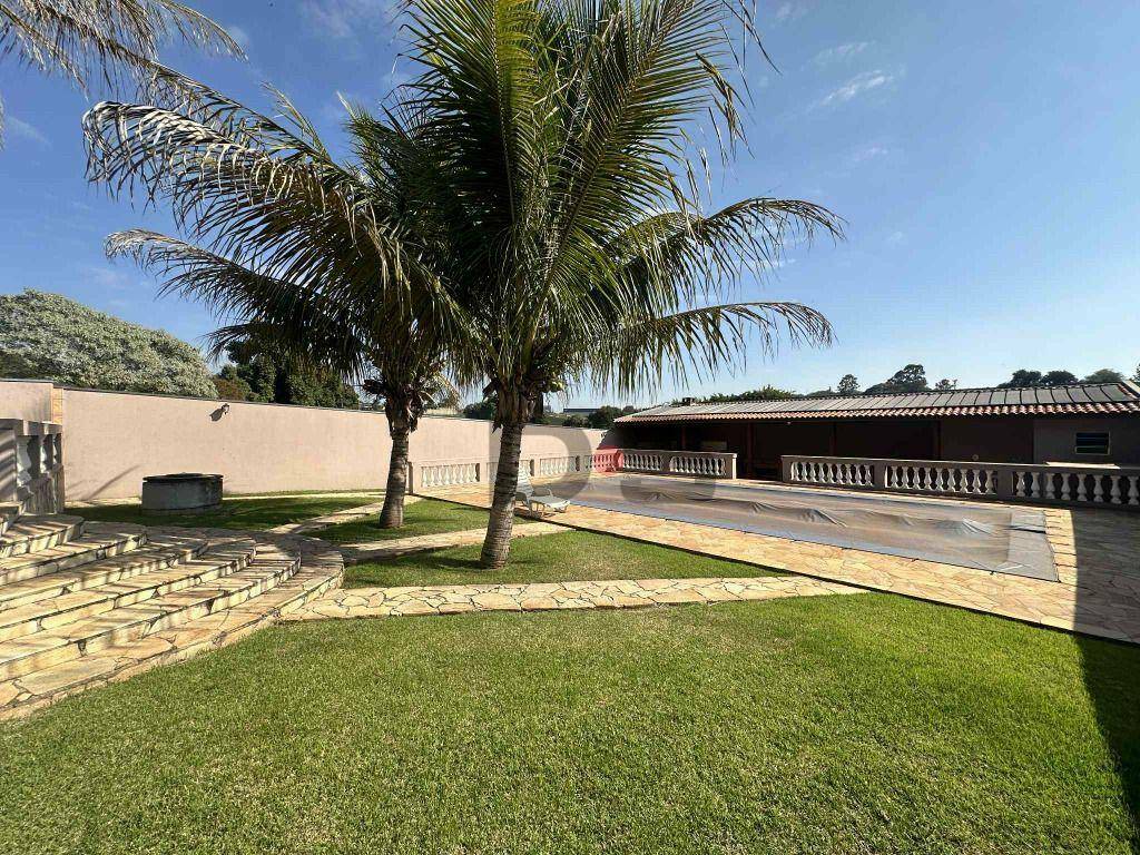 Chácara à venda com 3 quartos, 347m² - Foto 13