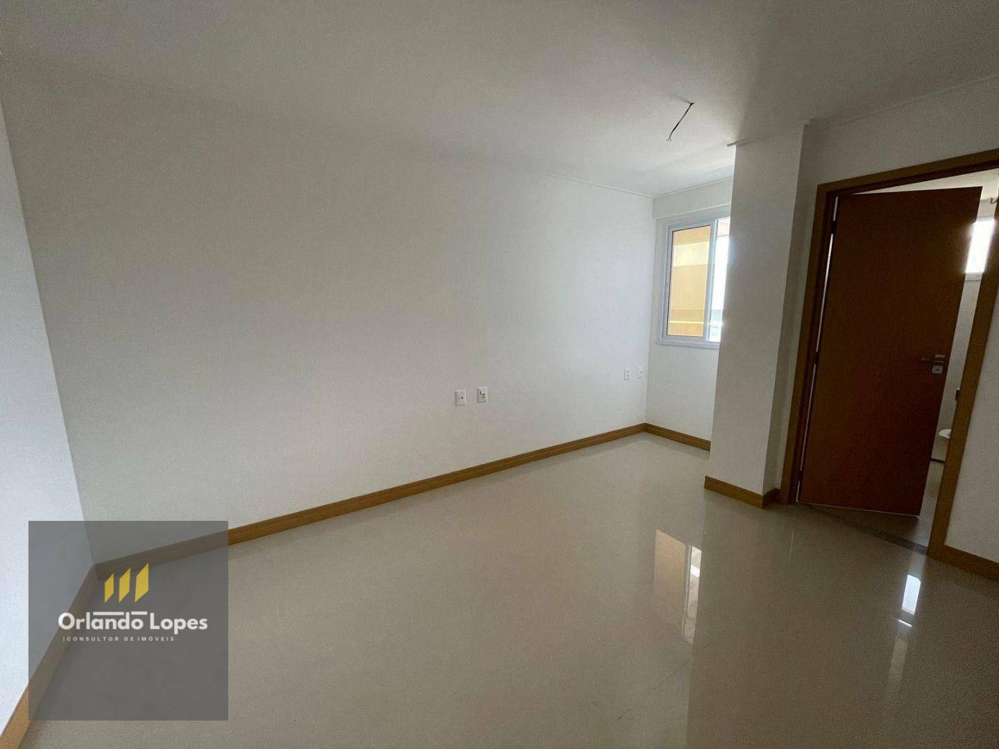 Apartamento à venda com 4 quartos, 225m² - Foto 8