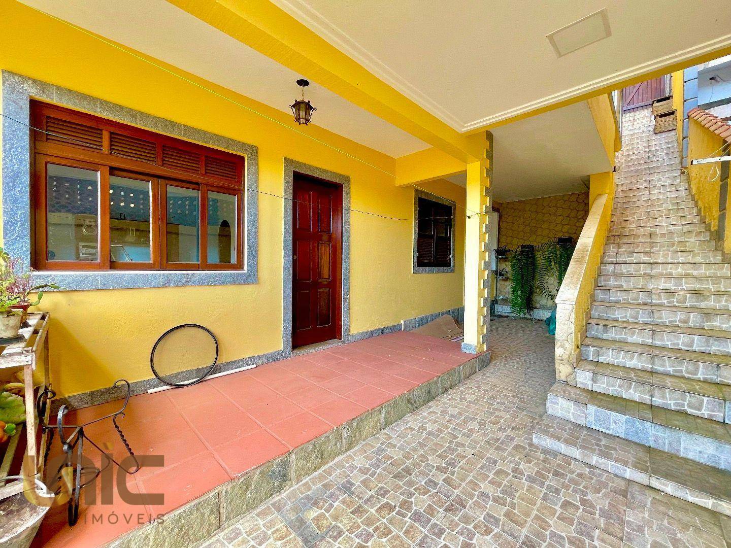 Casa à venda com 2 quartos, 100m² - Foto 4